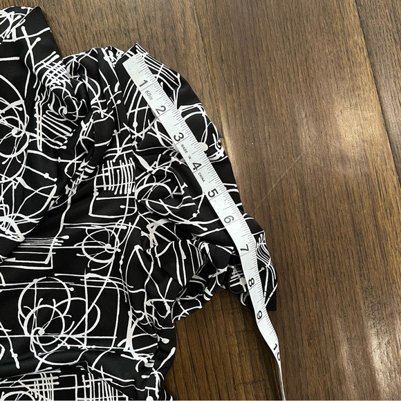 Beechers Brook Short Sleeve Top - Picture 7 of 12